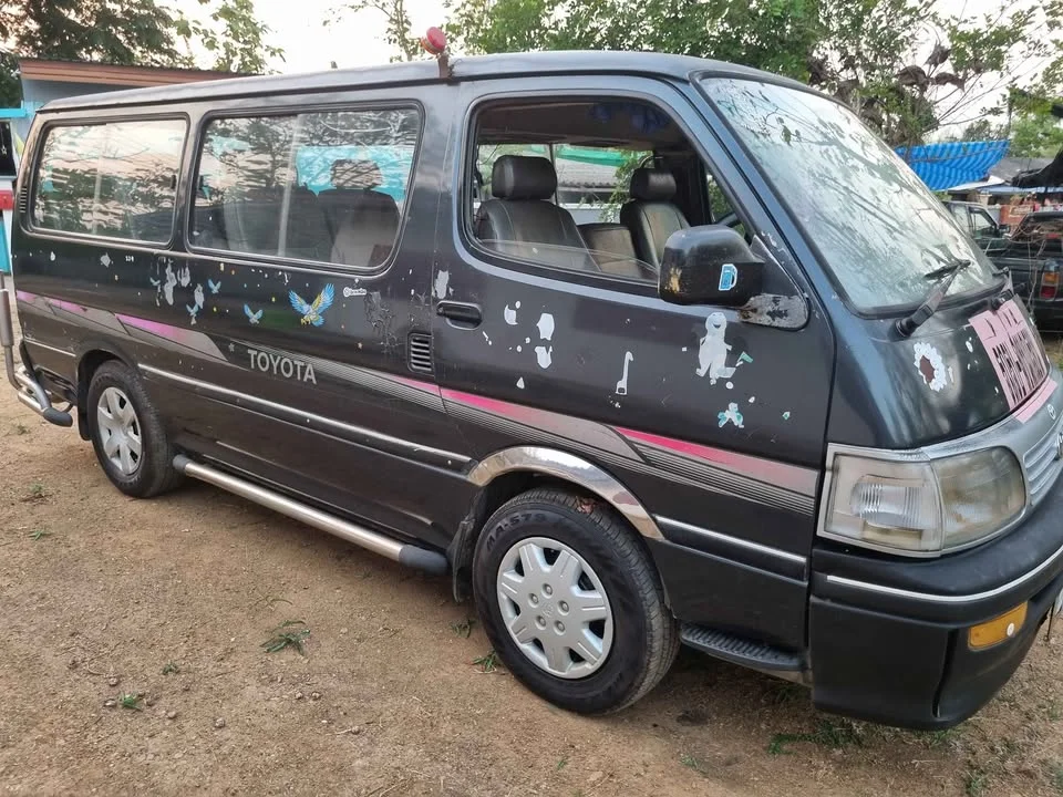 1994 Toyota Commuter IV (H100) 3