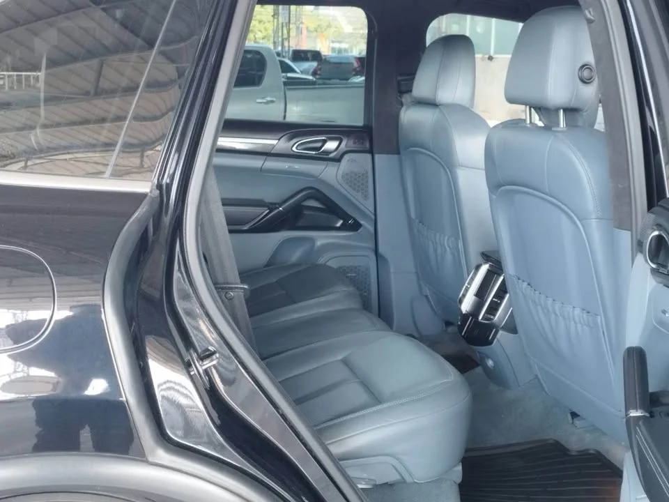 2012 Porsche Cayenne II 2