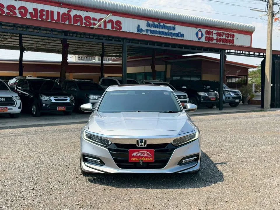 2019 Honda Accord X 2