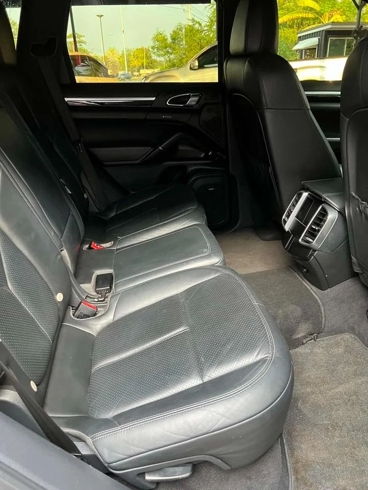 2013 Porsche Cayenne II 3