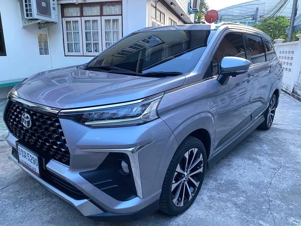 2022 Toyota Veloz III 2