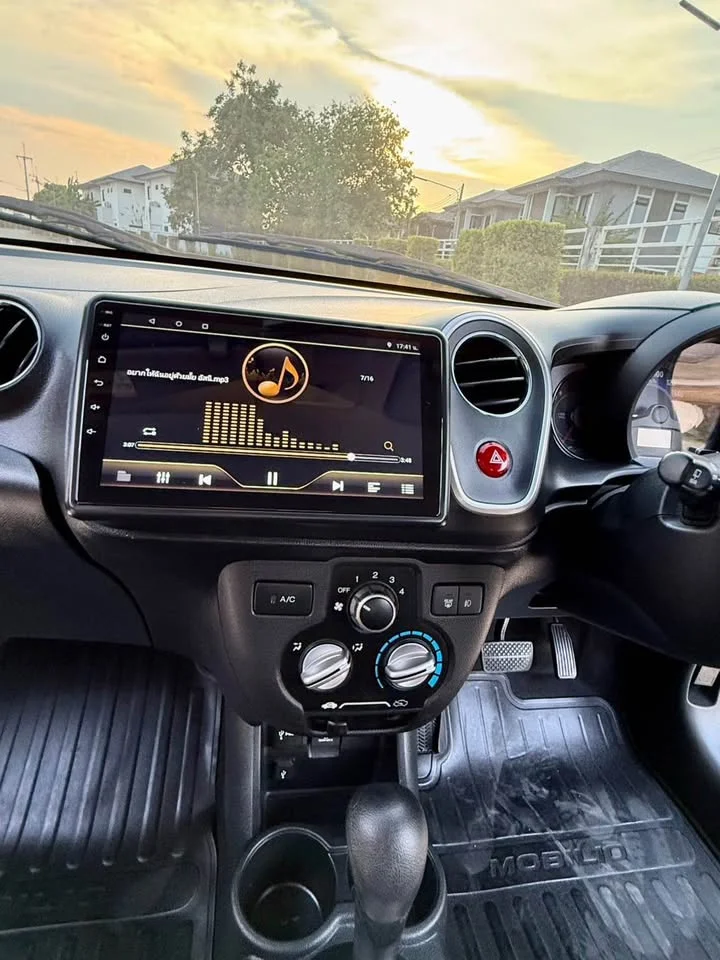 2015 Honda Mobilio II 3