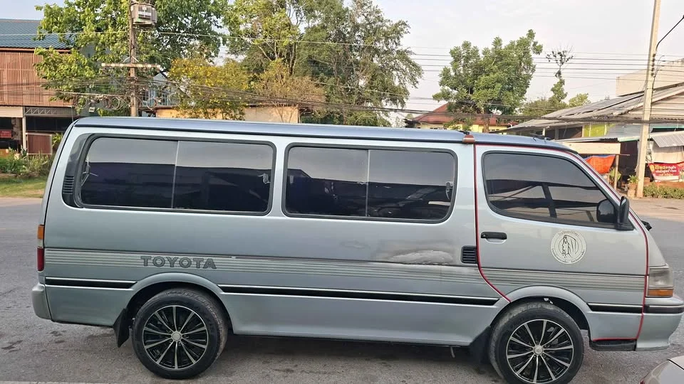 1993 Toyota Commuter IV (H100) 2