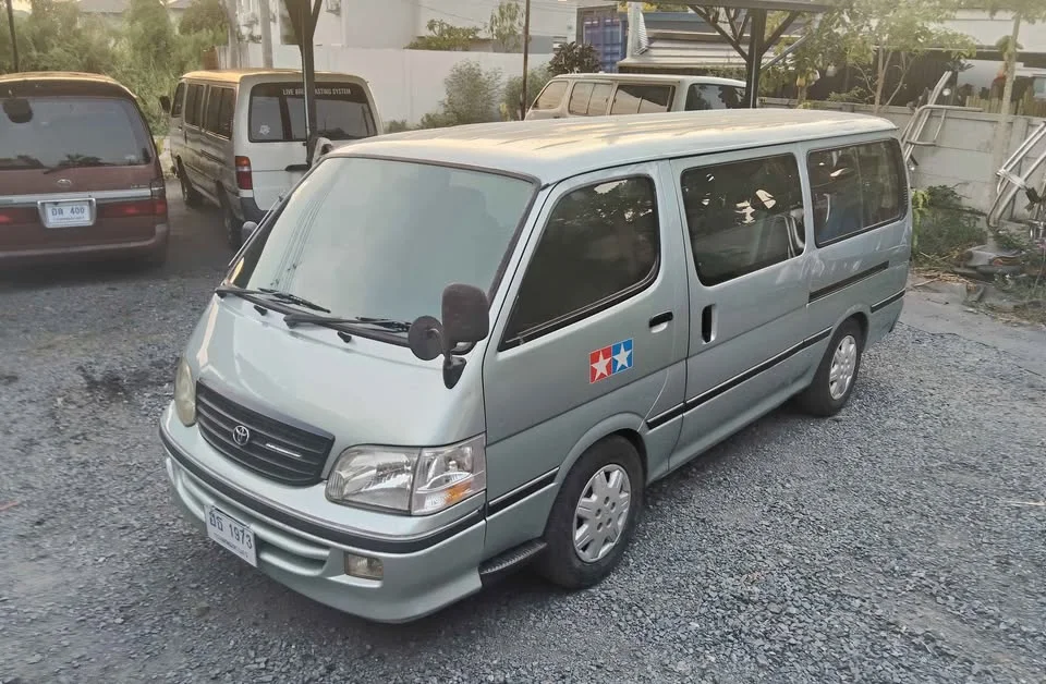 2002 Toyota Commuter IV (H100) 2