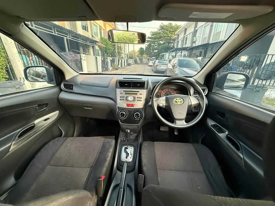 2014 Toyota Avanza II 2
