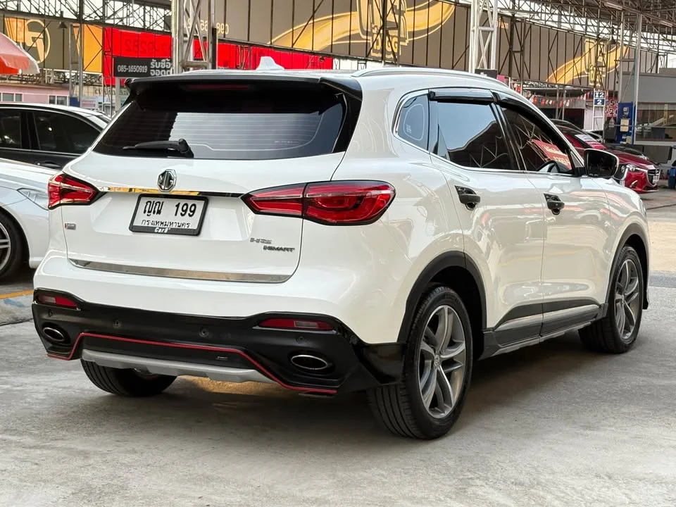 2022 MG HS 2