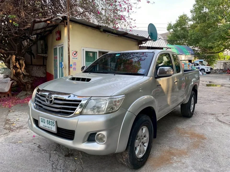 2014 Toyota Hilux VII 2