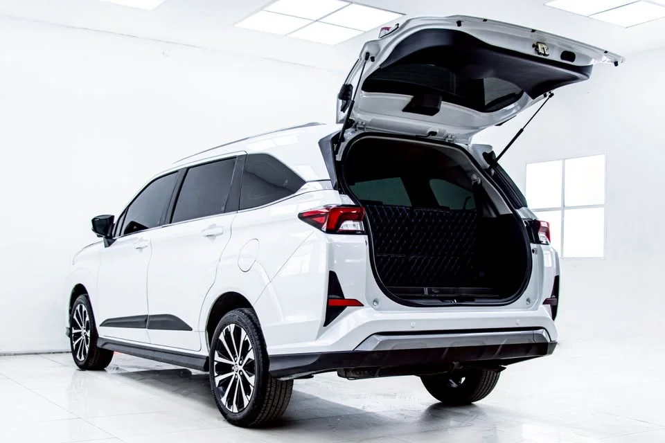 2023 Toyota Veloz III 2