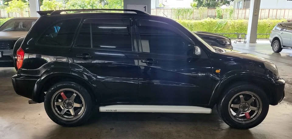 2003 Toyota RAV4 II 2