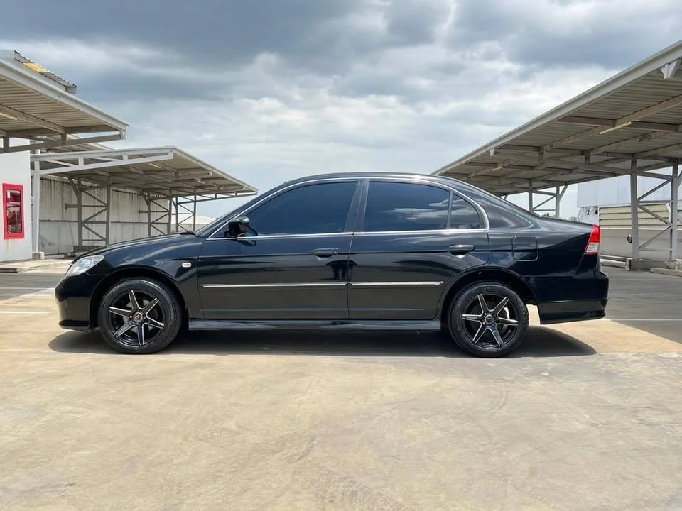 2005 Honda Civic VII 3