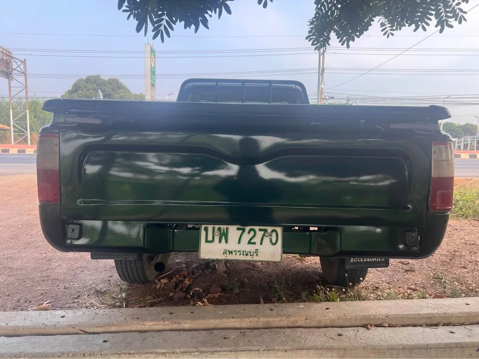 2000 Toyota Hilux Tiger VI 3