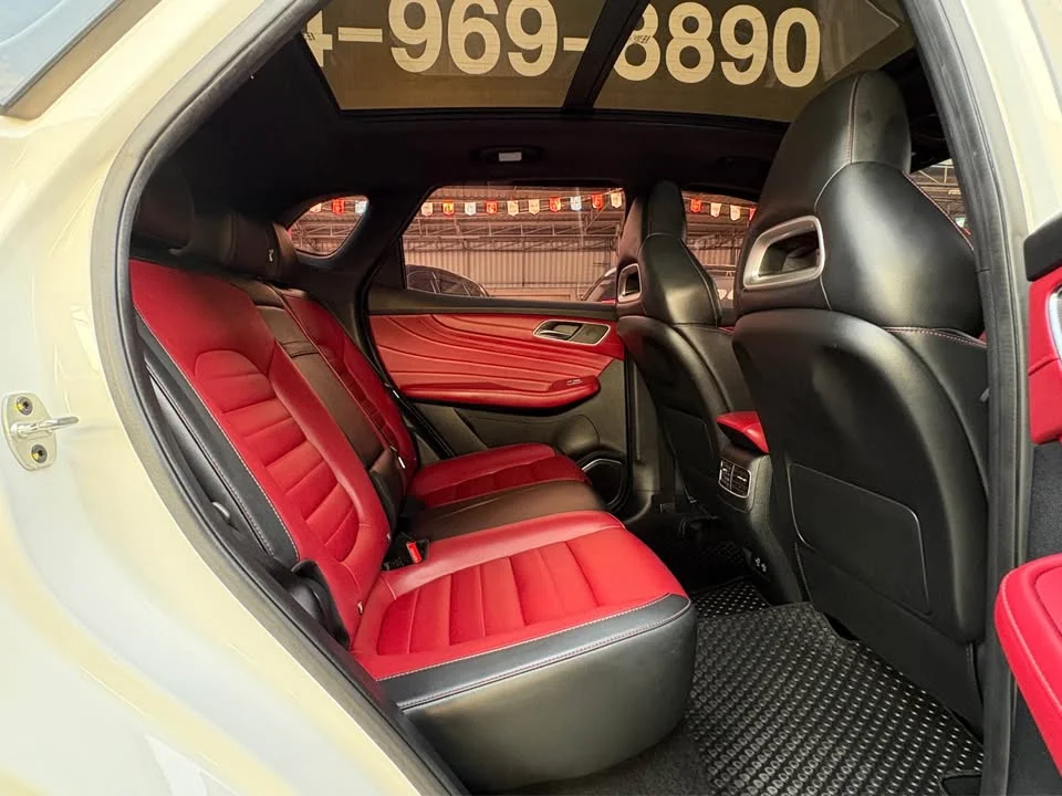 2022 MG HS 3