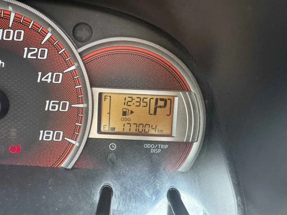 2012 Toyota Avanza II 3