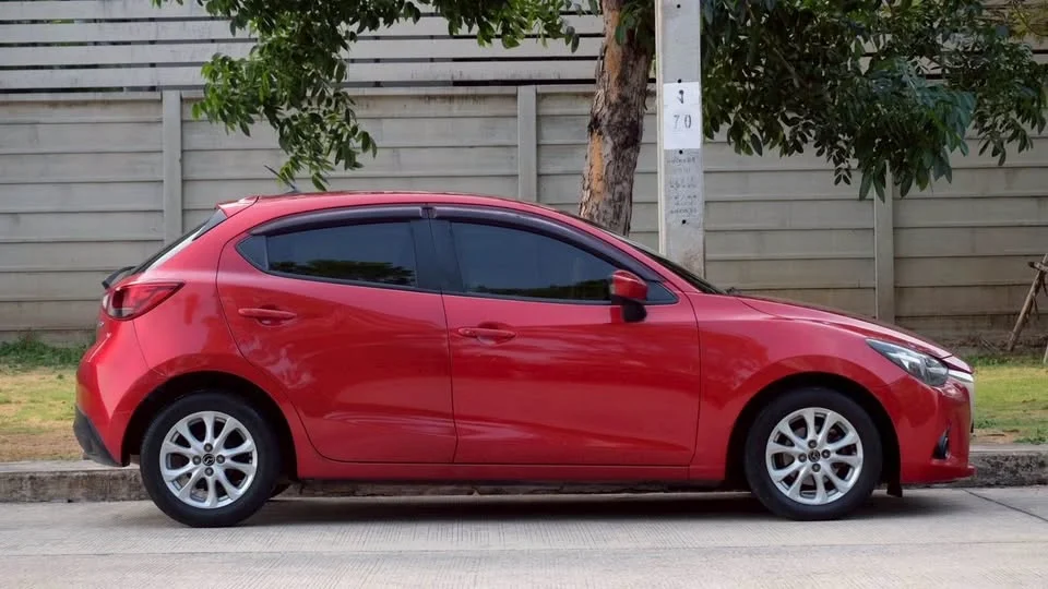 2015 Mazda 2 III 2