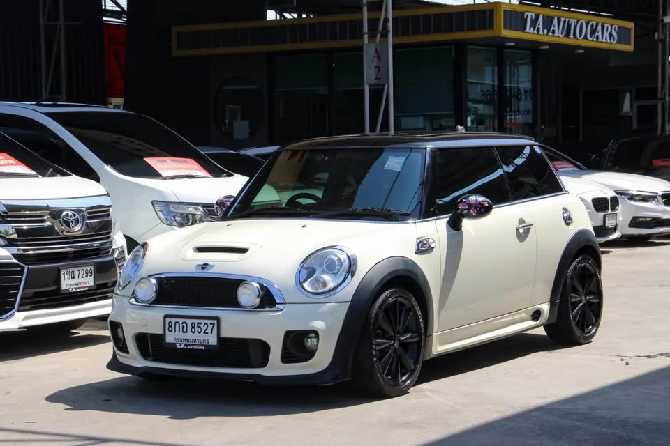2011 Mini Clubman I 3