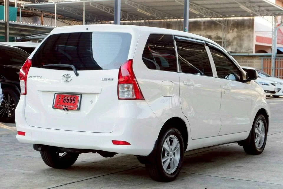 2012 Toyota Avanza II 2
