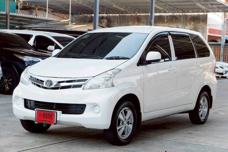 2012 Toyota Avanza II 3