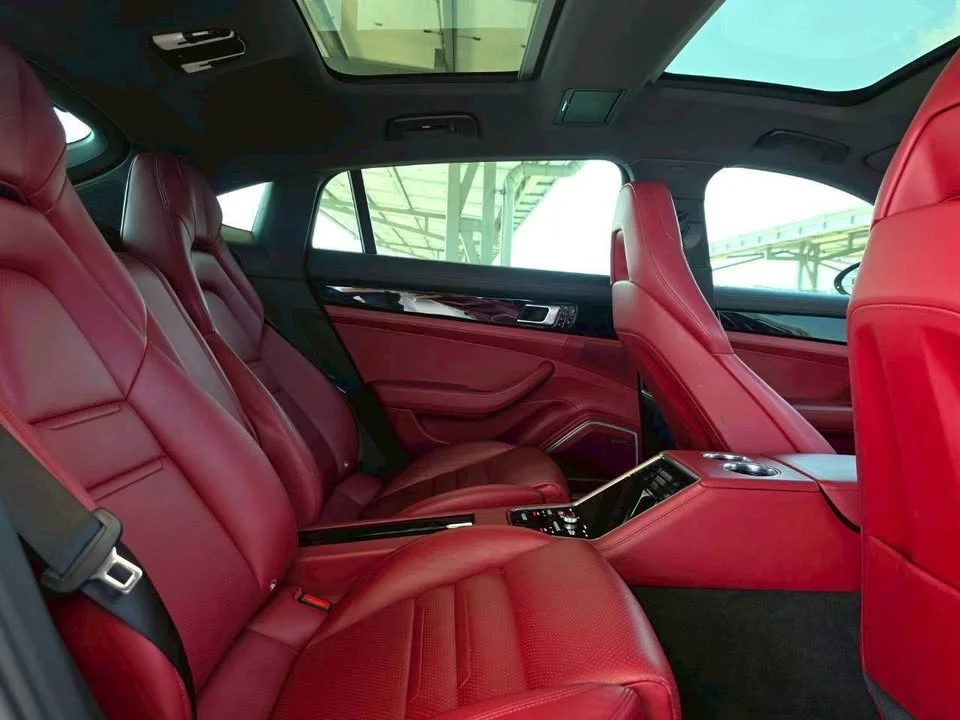 2021 Porsche Panamera II 2