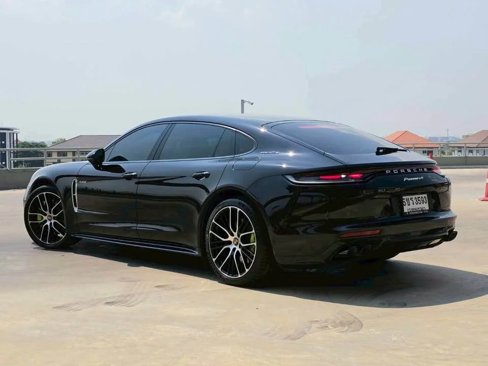 2021 Porsche Panamera II 3