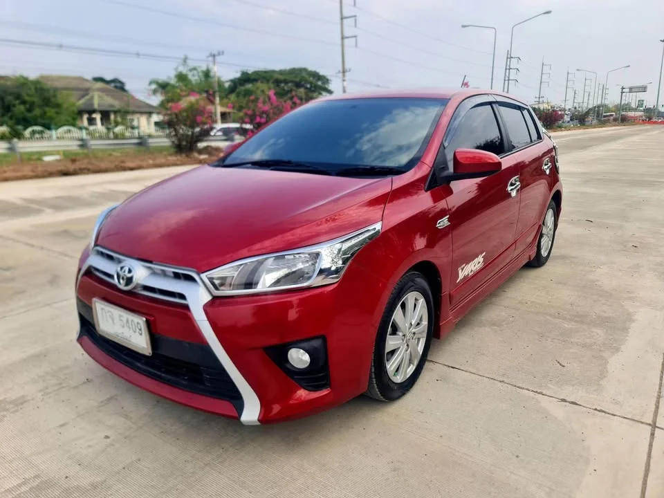 2015 Toyota Yaris III 3