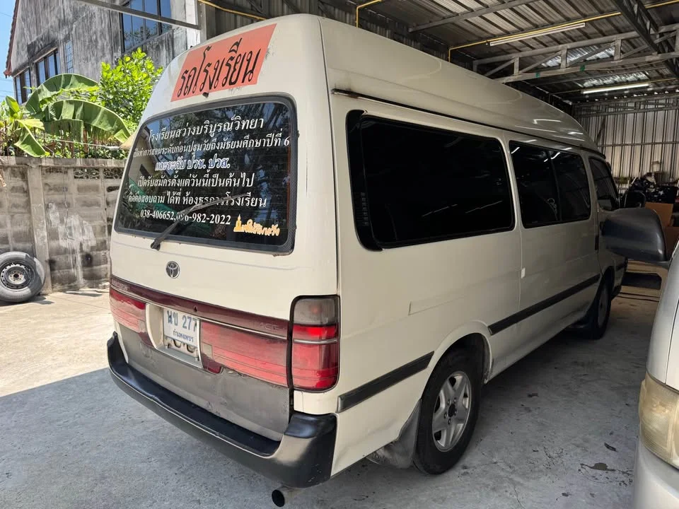 2004 Toyota Commuter IV (H100) 3