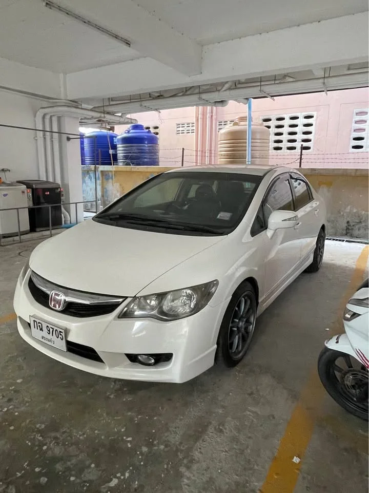 2011 Honda Civic VIII 3