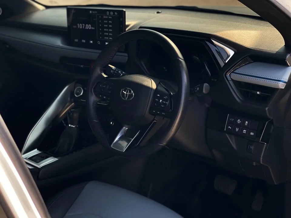 2023 Toyota Yaris Cross AC200 3