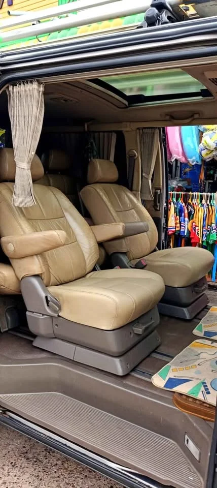 2001 Toyota Granvia H100 3
