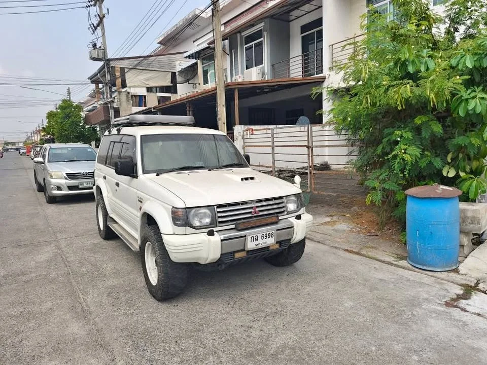 1994 Mitsubishi Pajero II 3