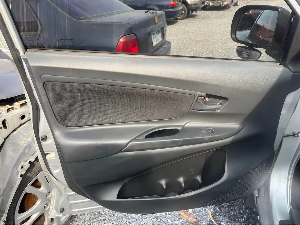 2015 Toyota Avanza II 3