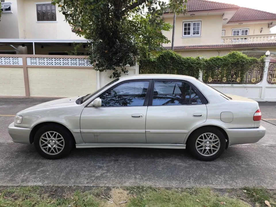1999 Toyota Corolla Altis VIII (E110) 3