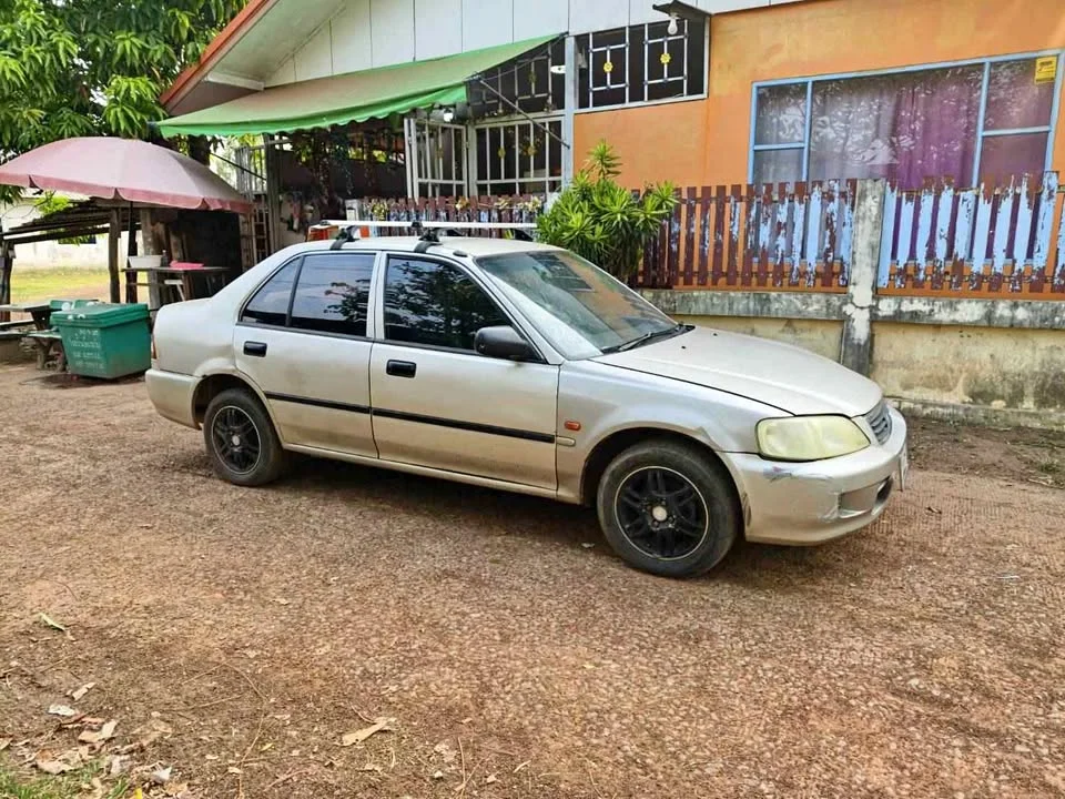 1998 Honda City III 2