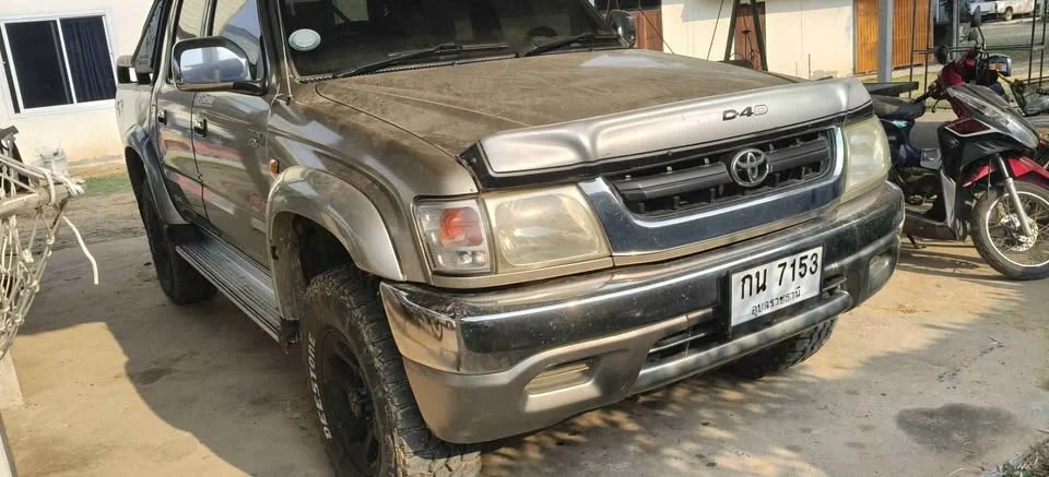 2003 Toyota Hilux Tiger VI 3