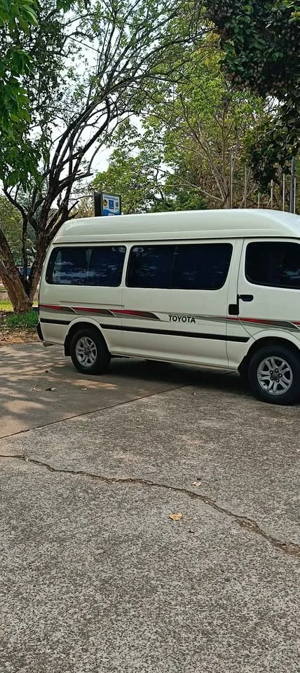 2002 Toyota Commuter IV (H100) 3