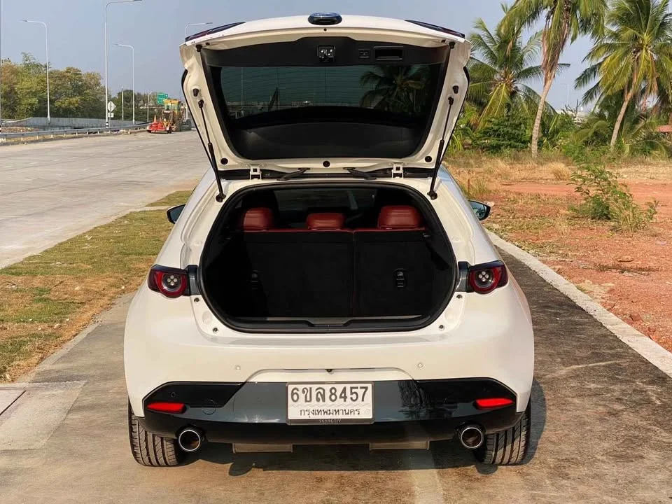2021 Mazda 3 IV 2