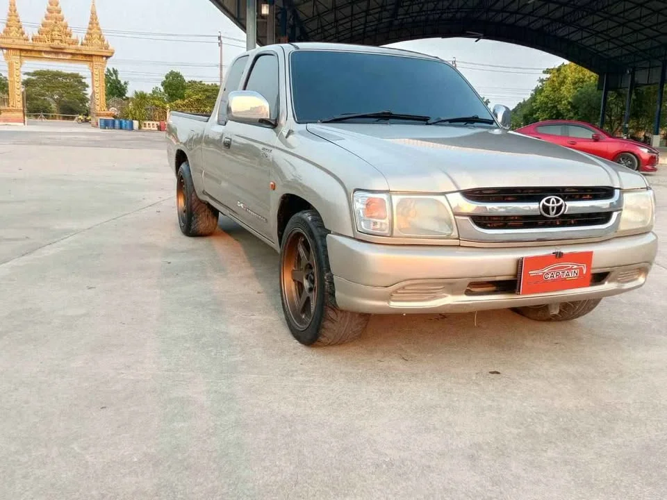 2004 Toyota Hilux Tiger VI 3