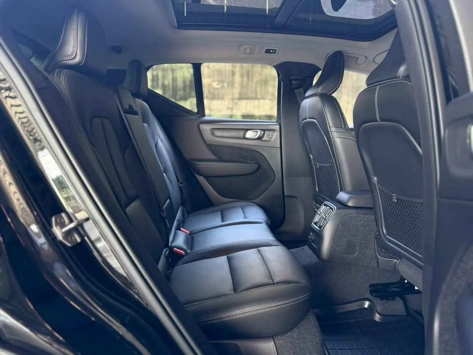 2021 Volvo XC40 3