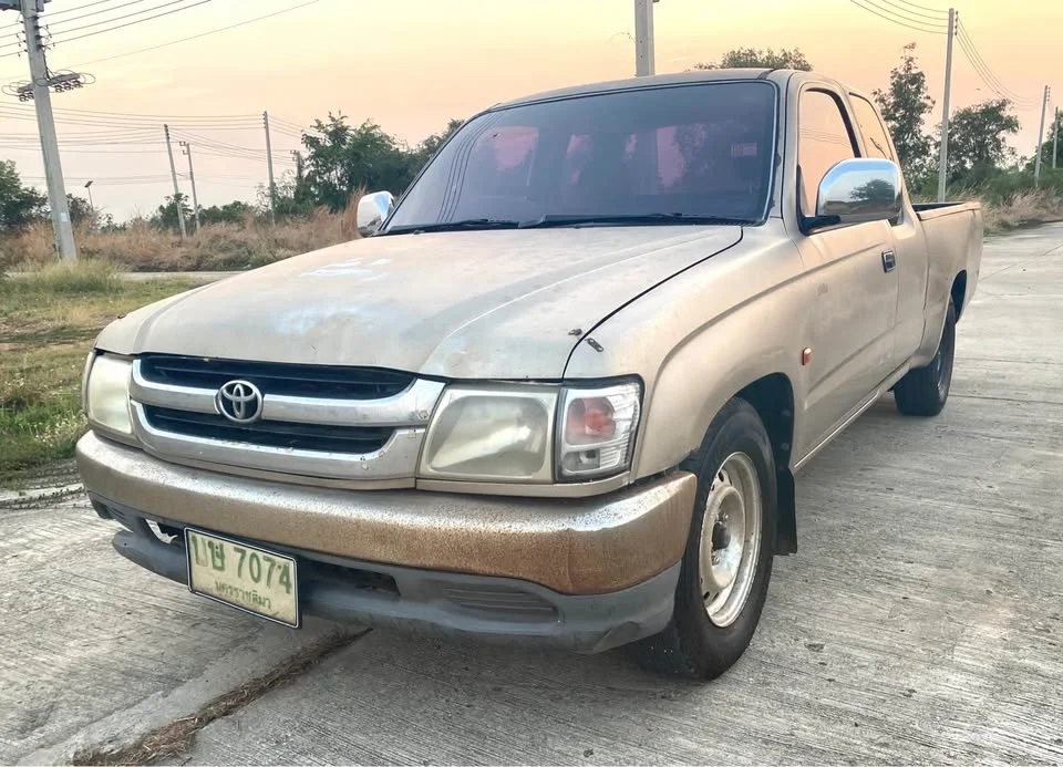 2003 Toyota Hilux Tiger VI 3