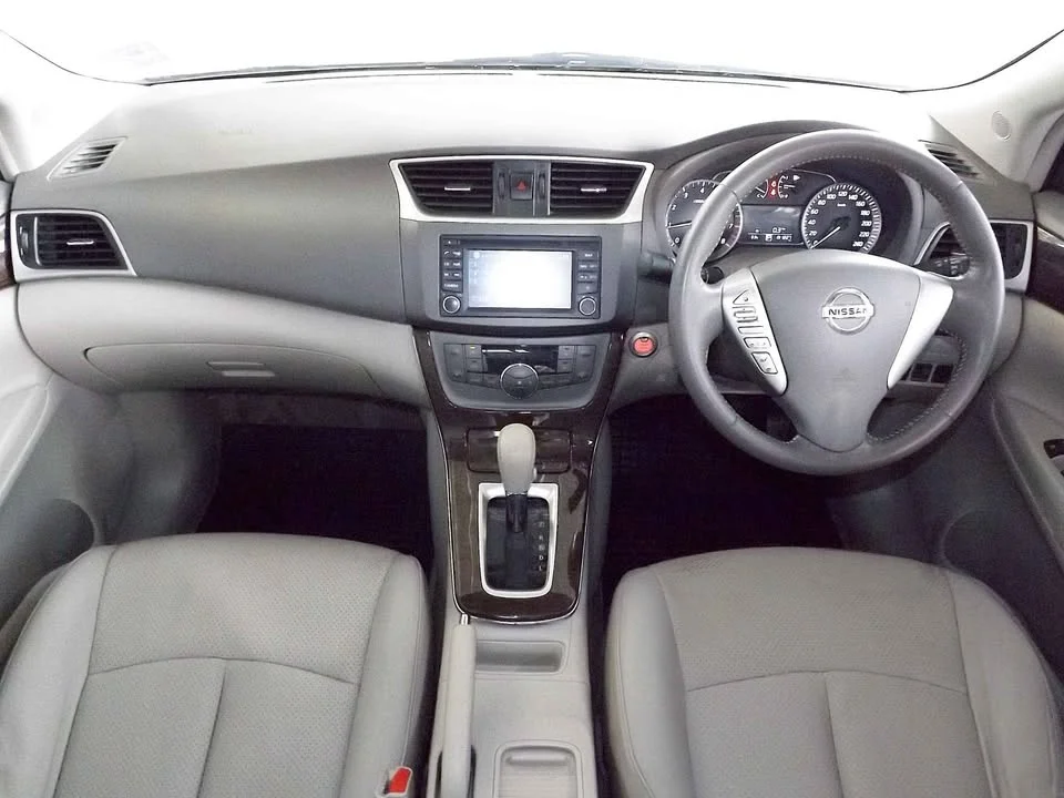 2013 Nissan Sylphy III (B17) 2