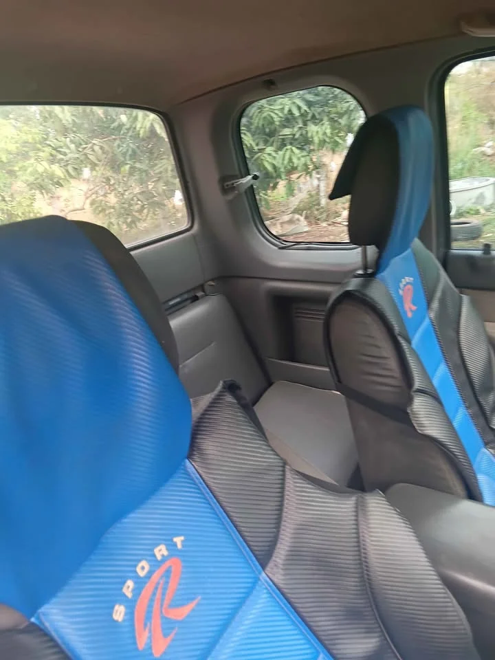 2004 Mazda 2500 Fighter V 3