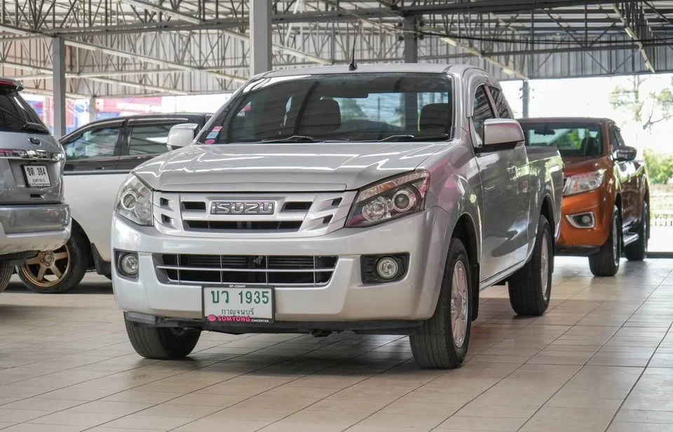 2013 Isuzu D-Max II (RT) 2