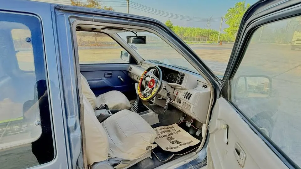 1994 Isuzu TFR III 2
