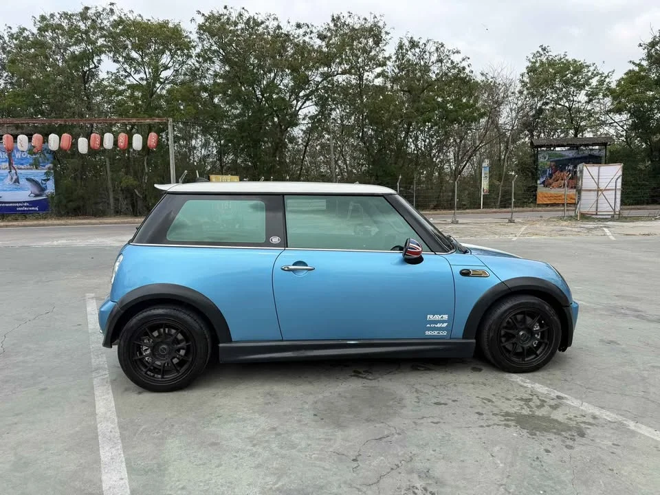 2004 Mini Hatch I 3