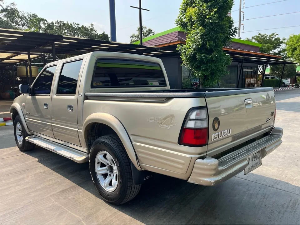 2002 Isuzu Faster Dragon Eyes III 2