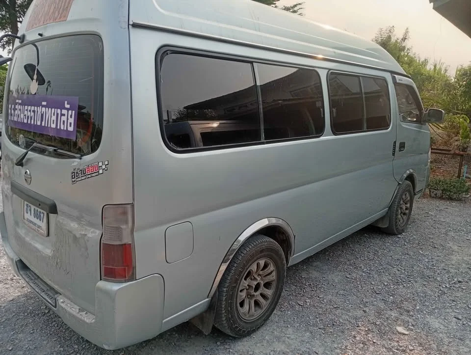 2003 Nissan Urvan V (E25) 3