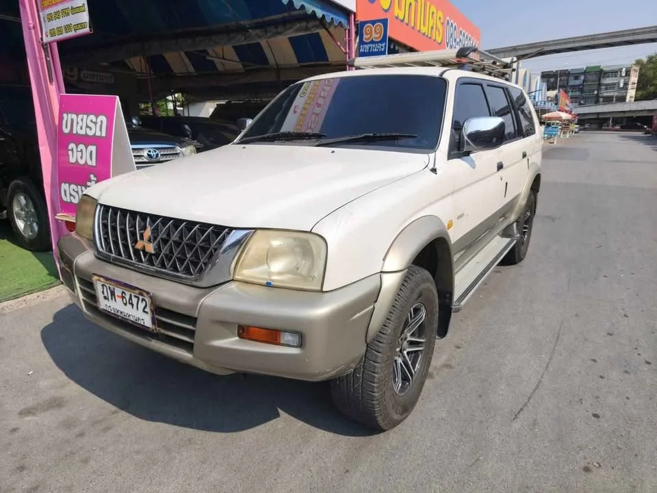 2002 Mitsubishi Strada G-Wagon 3