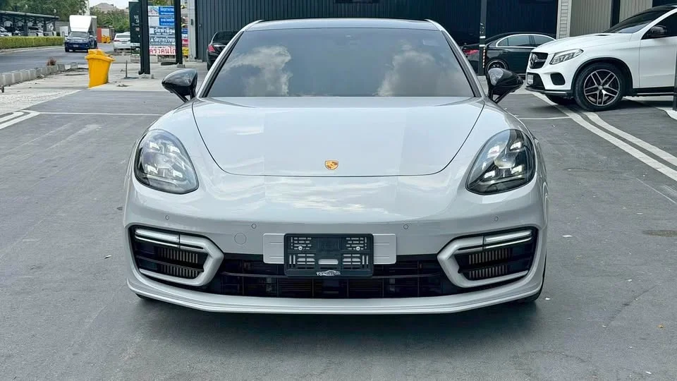 2022 Porsche Panamera II 3