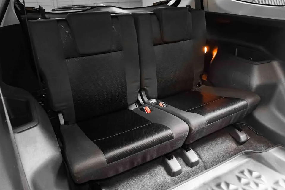 2023 Toyota Veloz III 2