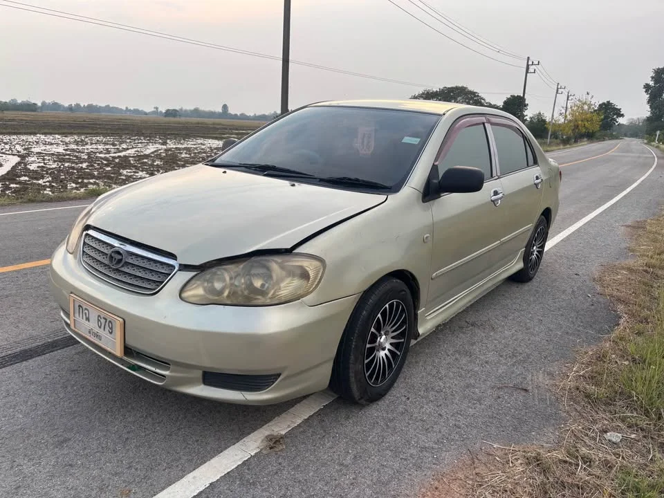 Toyota Corolla Altis IX (E120) 3