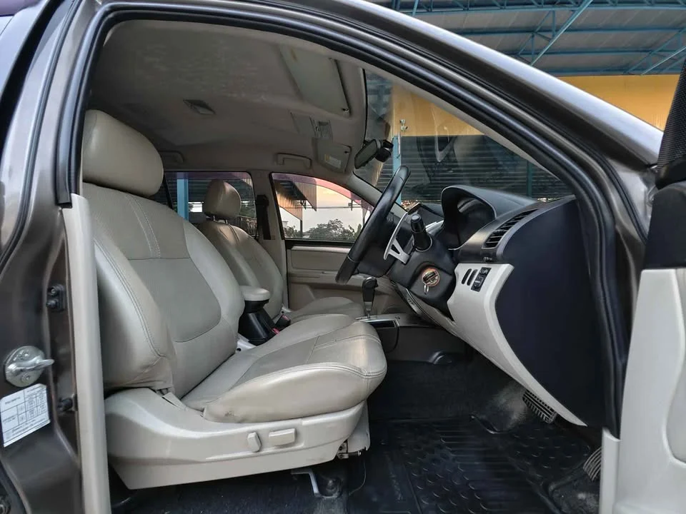 2012 Mitsubishi Pajero Sport II 3